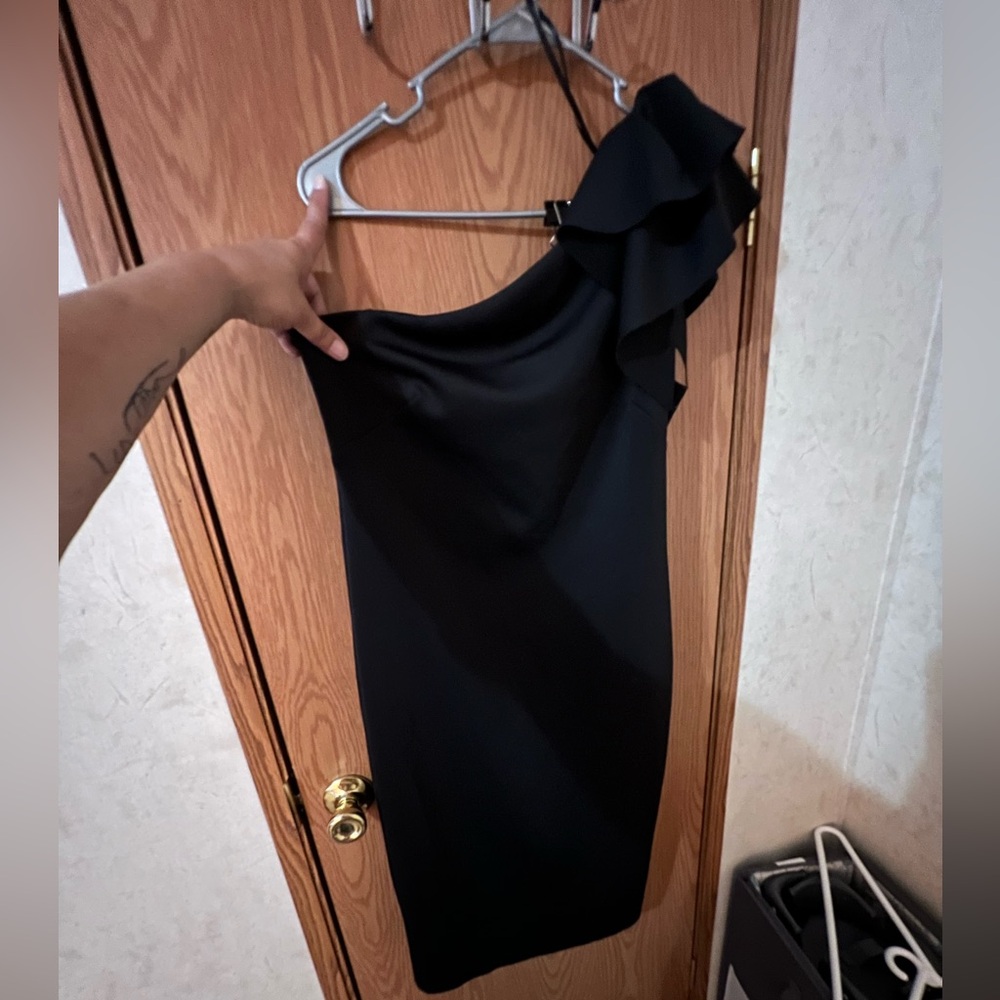 Source Unknown Black One-Shoulder Dress